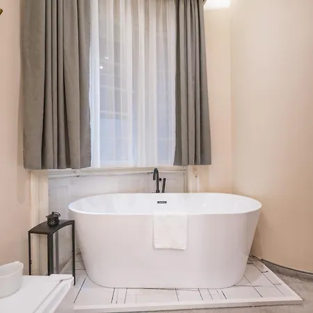 Kings Palace Hotel 3*