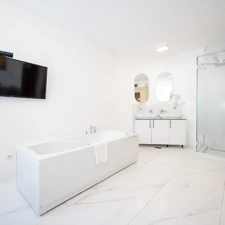 Kings Palace 酒店 3*